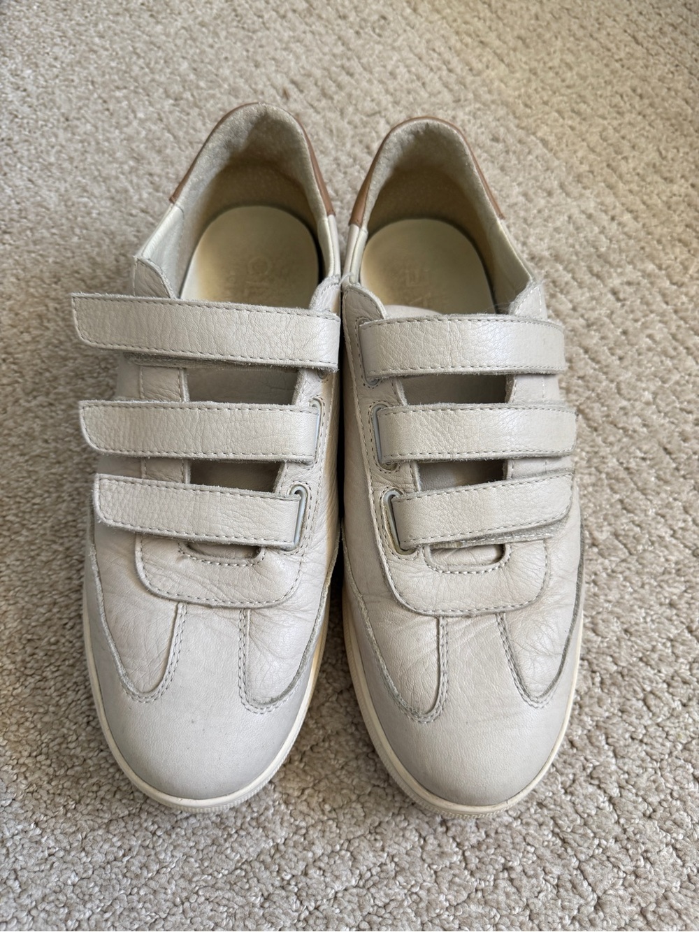 CLAE Mens Beige Leather Shoes , size 9
